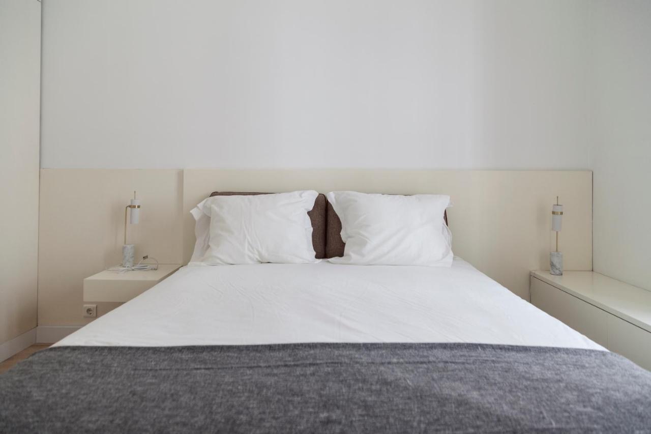 Classy 2Bdr Apartment In Downtown By Lovelystay Lisboa 外观 照片