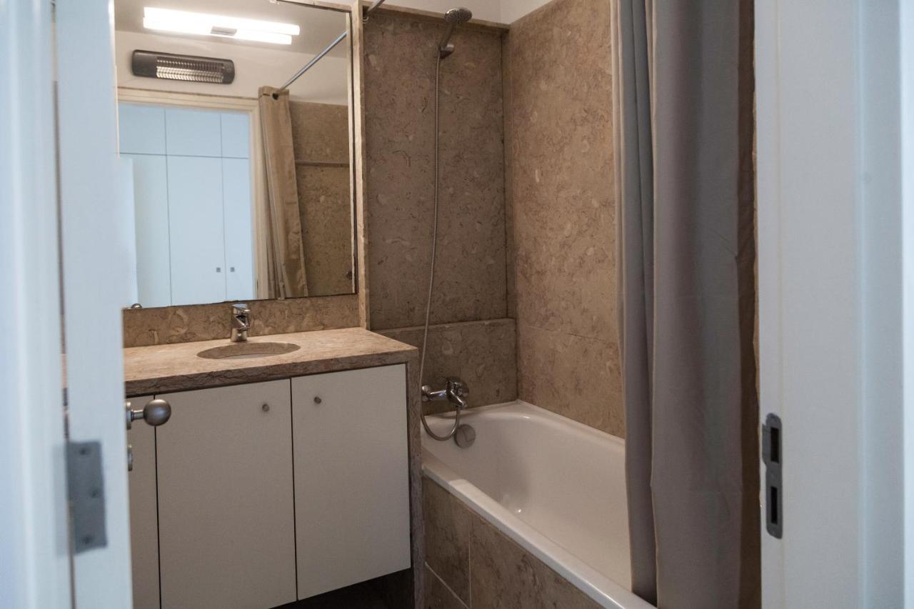 Classy 2Bdr Apartment In Downtown By Lovelystay Lisboa 外观 照片
