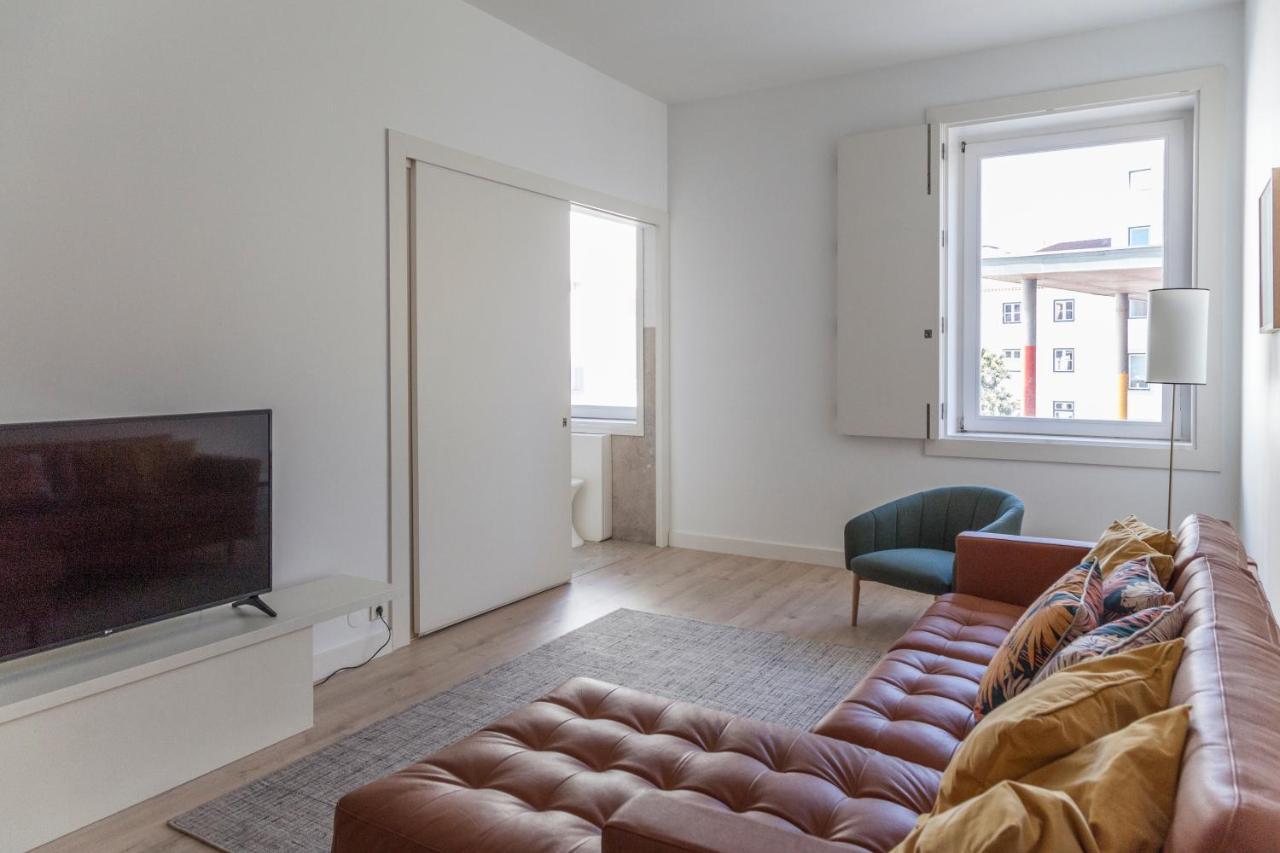 Classy 2Bdr Apartment In Downtown By Lovelystay Lisboa 外观 照片