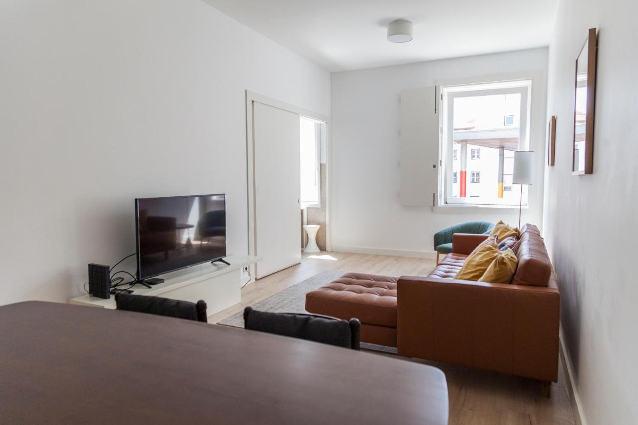 Classy 2Bdr Apartment In Downtown By Lovelystay Lisboa 外观 照片