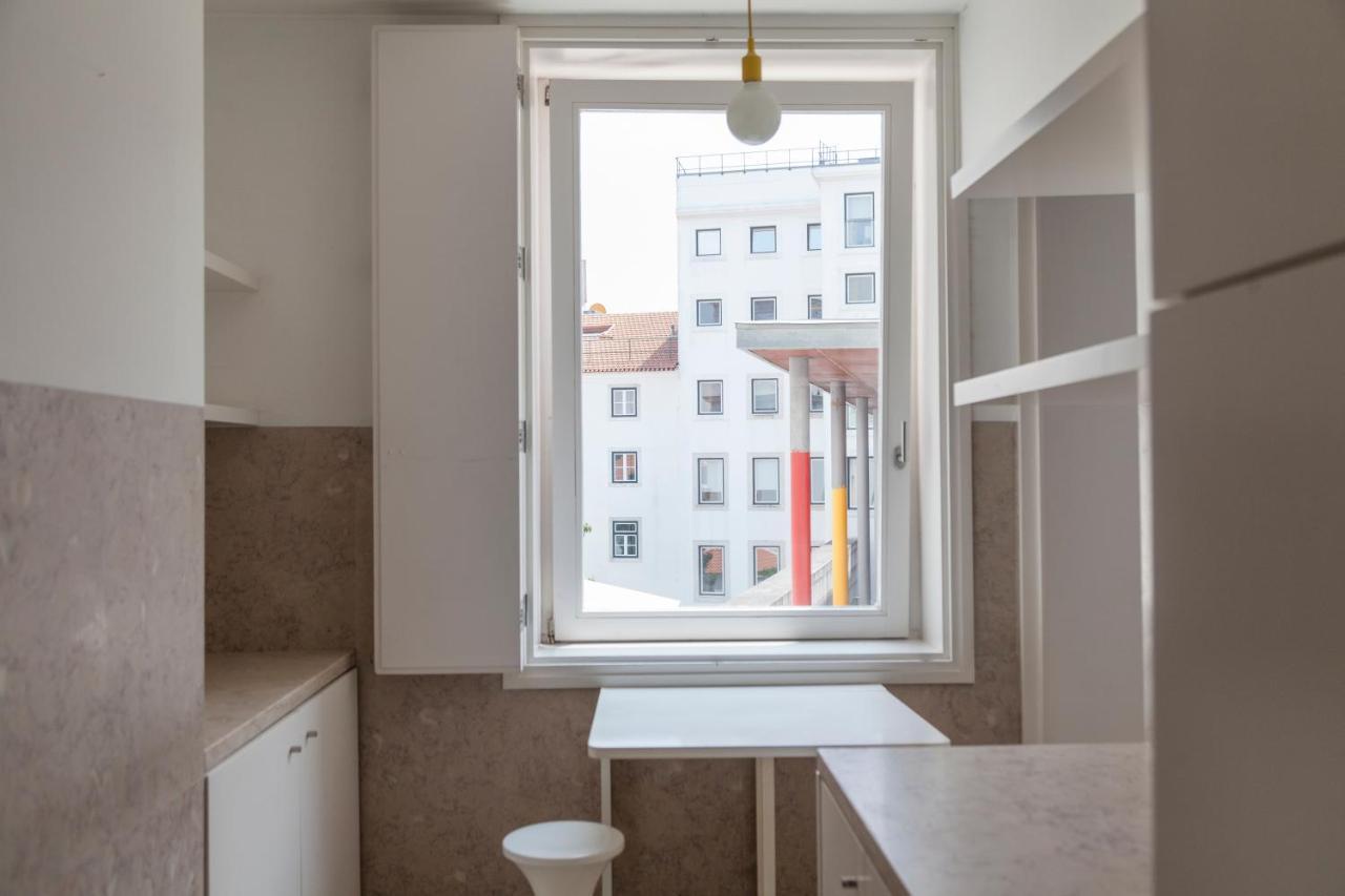Classy 2Bdr Apartment In Downtown By Lovelystay Lisboa 外观 照片