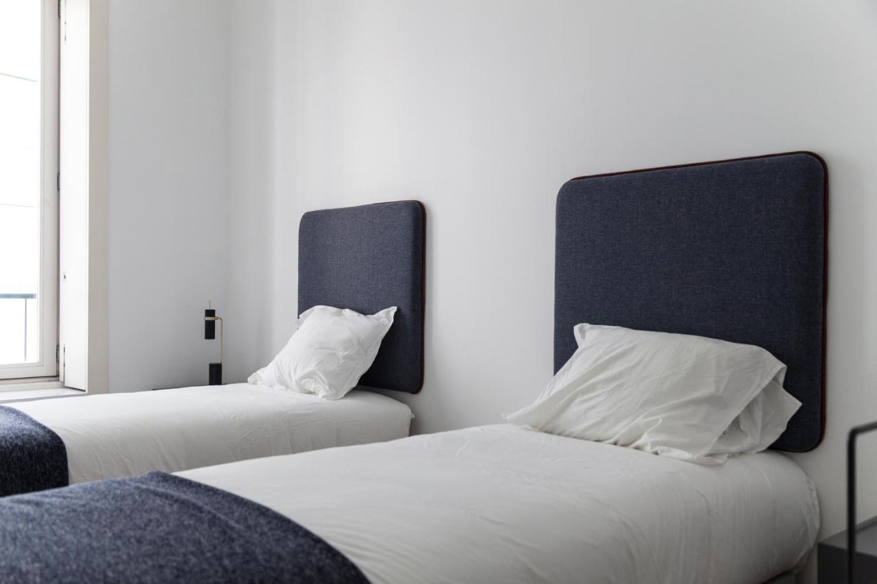 Classy 2Bdr Apartment In Downtown By Lovelystay Lisboa 外观 照片