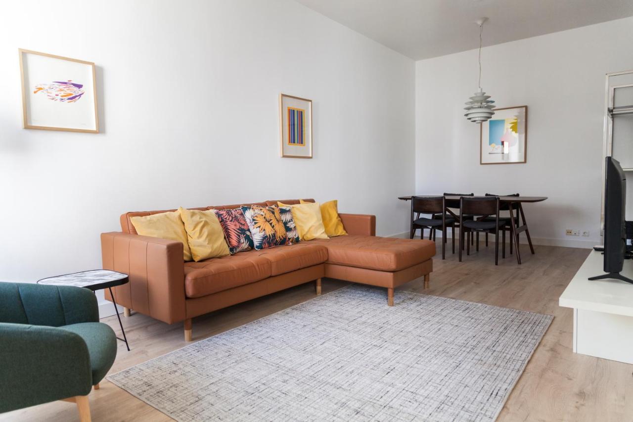 Classy 2Bdr Apartment In Downtown By Lovelystay Lisboa 外观 照片