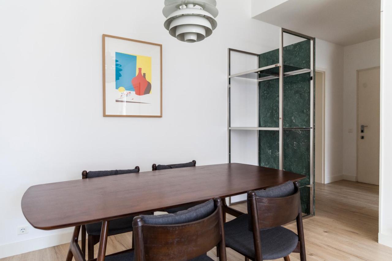 Classy 2Bdr Apartment In Downtown By Lovelystay Lisboa 外观 照片